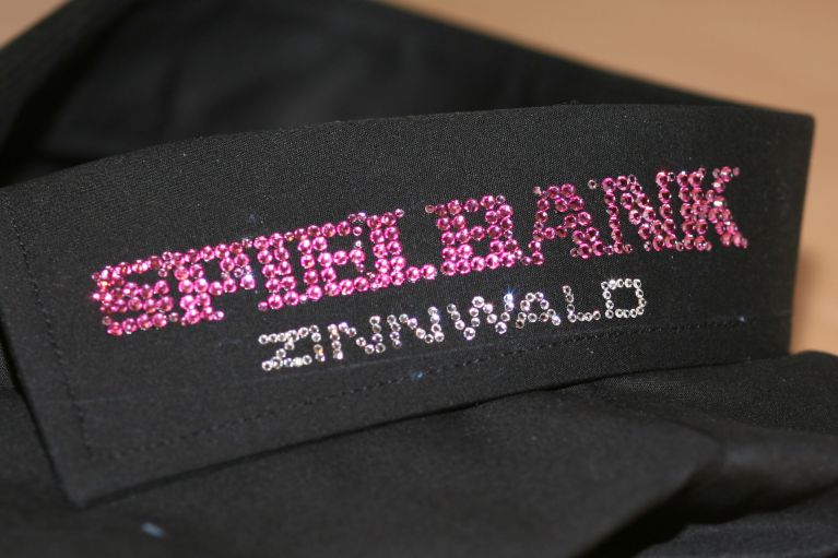 edle Strass-Steine auf Textilien